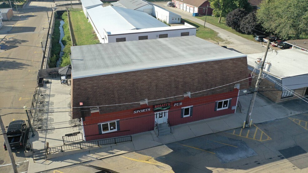 Primary Photo Of 801 Sixth St, Mendota Storefront Retail Residential For Sale