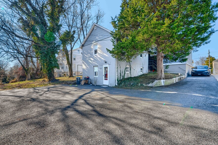 More Photos Of 10-14 E Overlea Ave, Baltimore Apartments For Sale