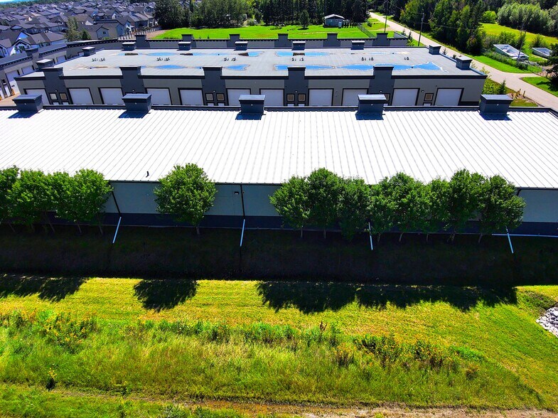 More Photos Of 9903 209 St NW, Edmonton Warehouse For Sale