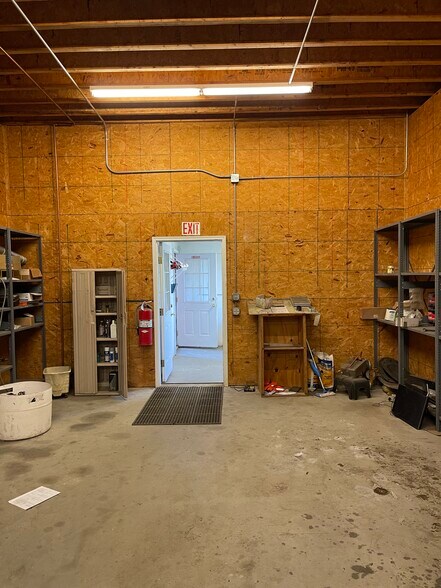 More Photos Of 164 Sherman Way, Searcy Warehouse For Sale