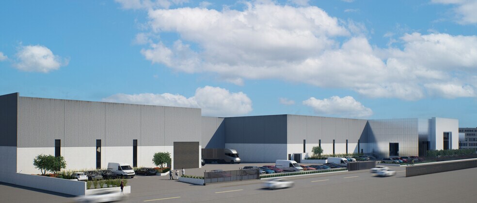 More Photos Of 5100 District Blvd, Vernon Manufacturing For Sale