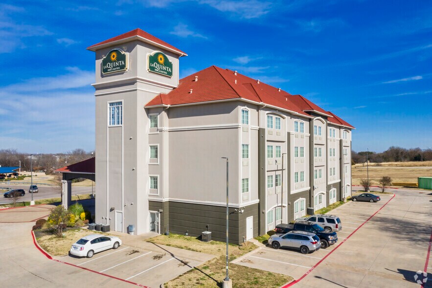 More Photos Of 1000 Dowdy Ferry Rd, Hutchins Hotel For Sale