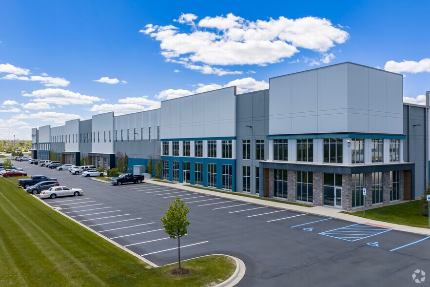 More Photos Of 10160 Assembly Park Dr, Wixom Distribution For Lease