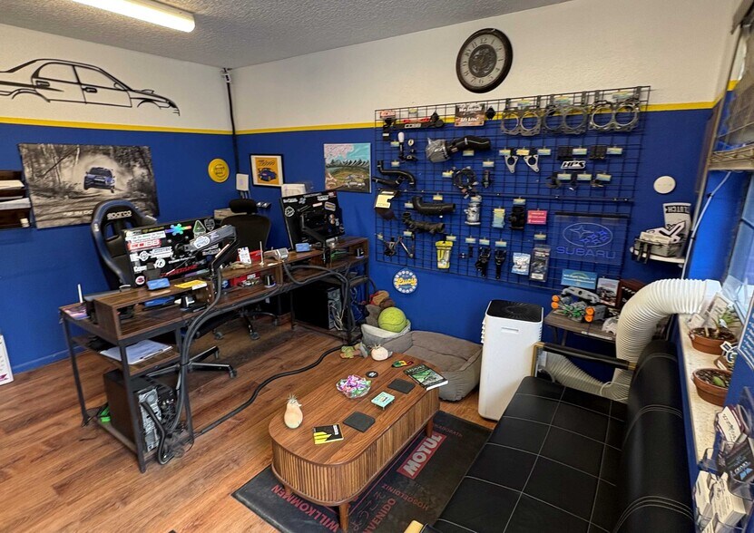 More Photos Of 5634-5636 Newland Way, Arvada Industrial For Sale
