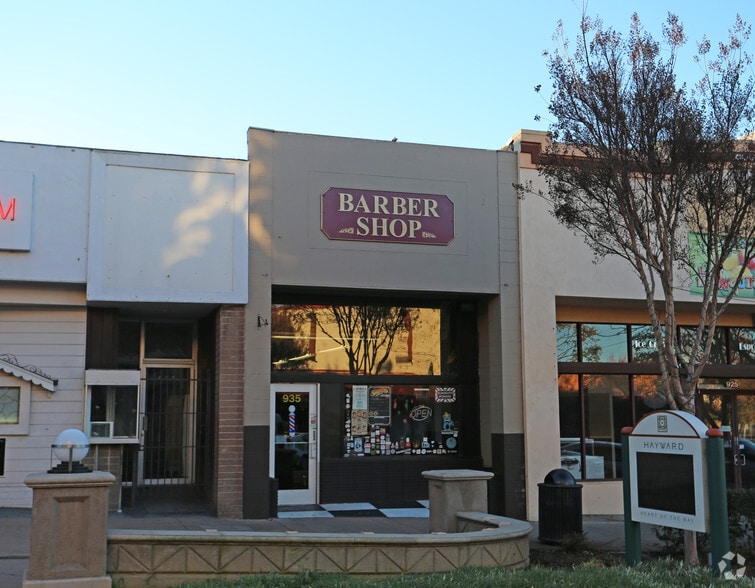 More Photos Of 935 B St, Hayward Storefront For Sale