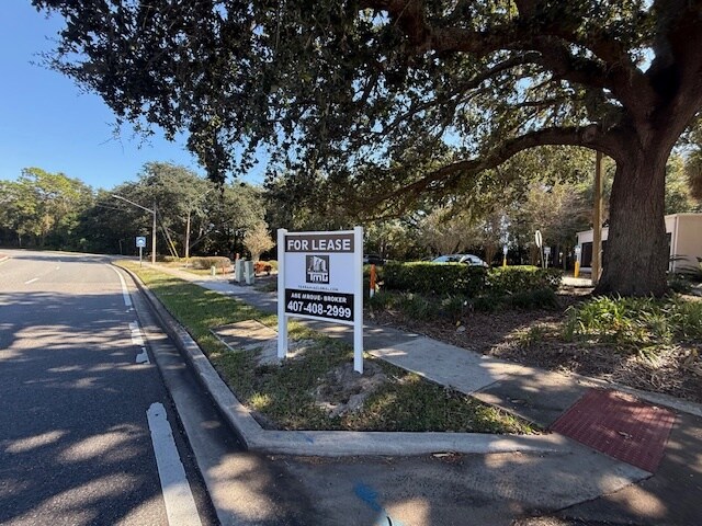 More Photos Of 555 S Hunt Club Blvd, Apopka Bank For Sale