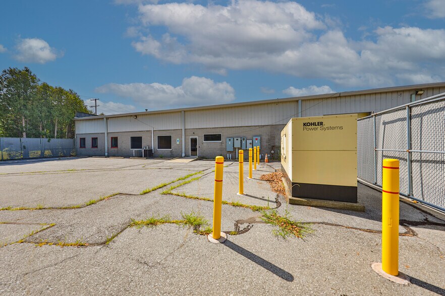 More Photos Of 2299 Brodhead Rd, Bethlehem Office For Sale
