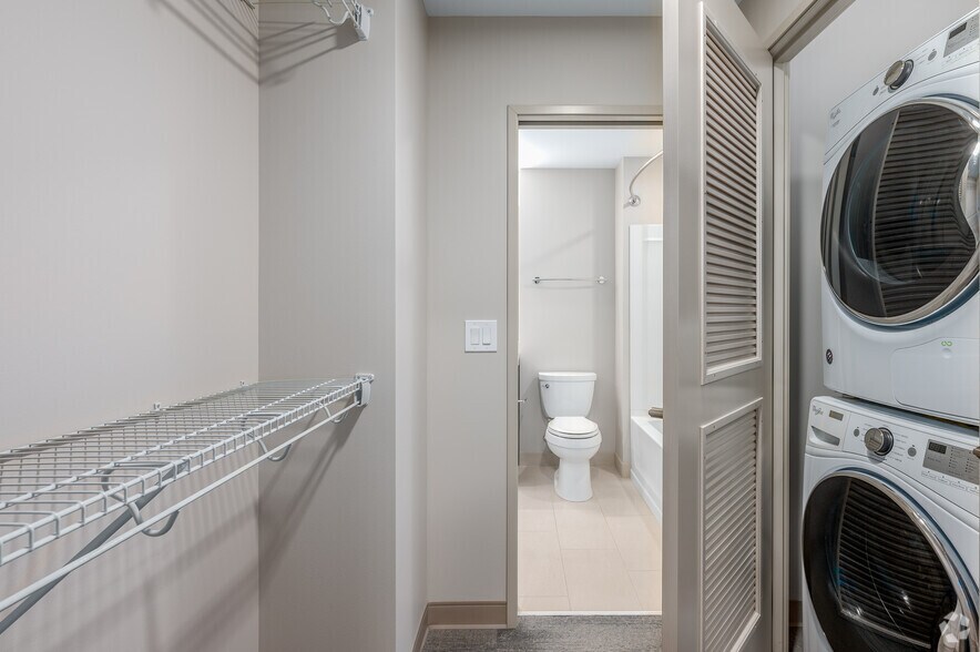 More Photos Of 99 W Saint Clair Ave, Cleveland Apartments For Lease