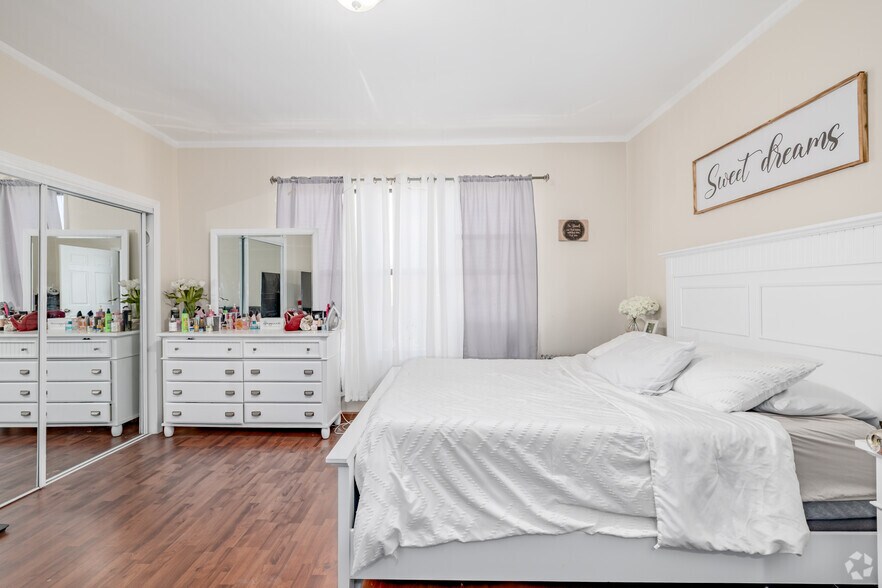 More Photos Of 638 Mount Prospect Ave, Newark Apartments For Sale