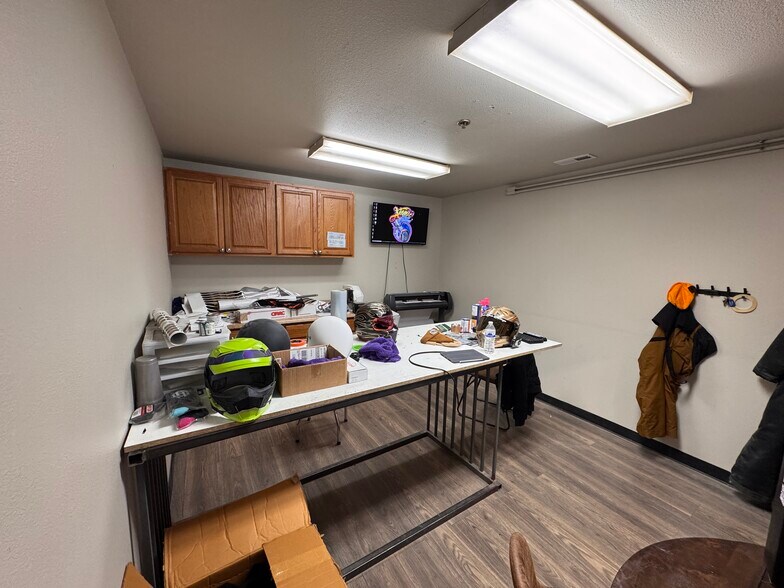 More Photos Of 8017 S 1st St, Wellington Medical For Sale