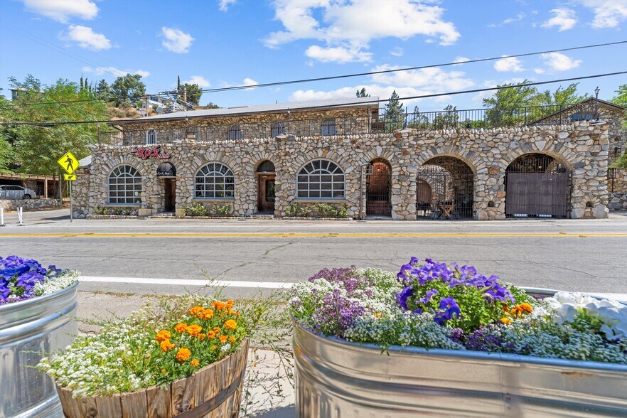 More Photos Of 17539 Elizabeth Lake Rd, Lake Hughes Hotel For Sale