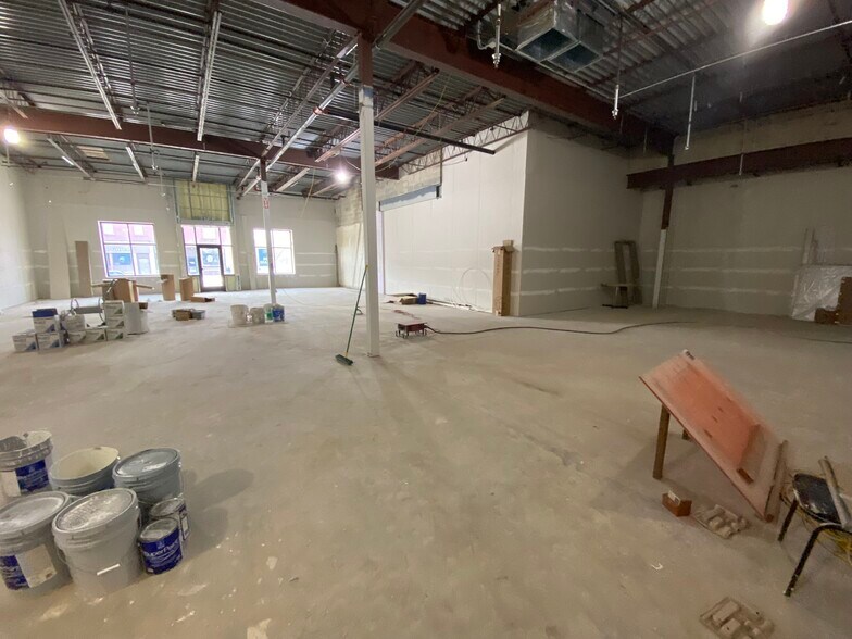 More Photos Of 101 S Main St, Le Sueur Storefront For Lease