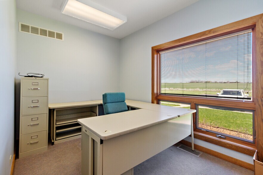 More Photos Of 10808 W Monee Manhattan Rd, Monee Office For Sale