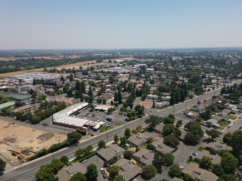 More Photos Of 1747 Live Oak Blvd, Yuba City General Retail For Sale