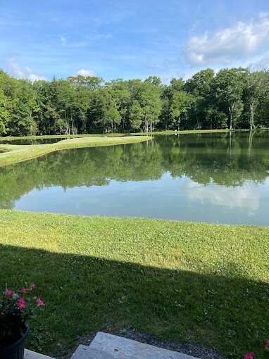 More Photos Of 279 Greenview Dr, Saylorsburg Religious Facility For Sale