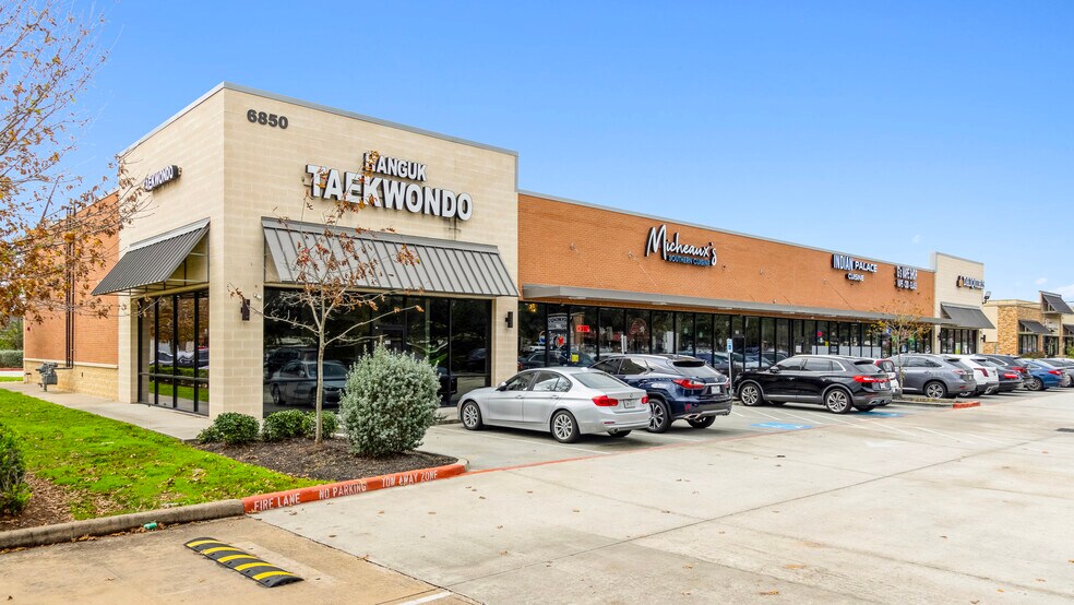 More Photos Of 6850 Highway 6, Missouri City Storefront For Lease