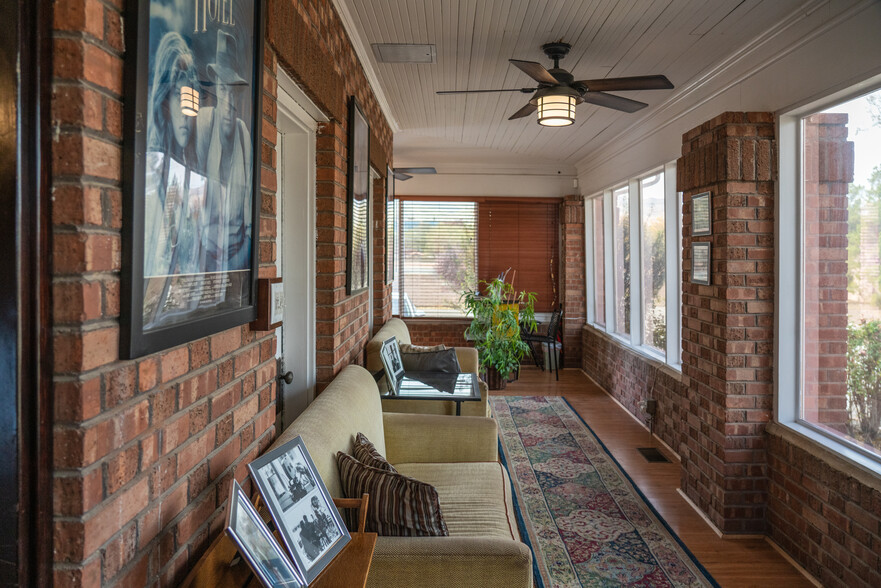 More Photos Of 315 S Willard St, Cottonwood Office Residential For Sale