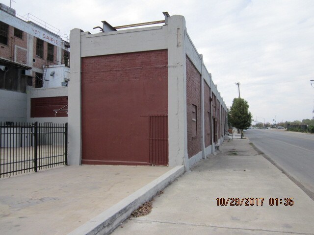 More Photos Of 805 8th St, Los Banos Industrial For Sale