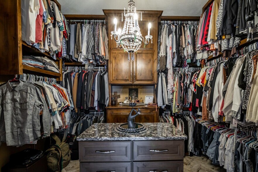 More Photos Of 1051 N Blackstone Rd, Milton Specialty For Sale