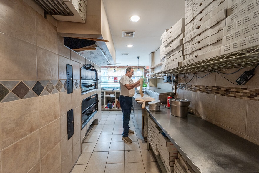 More Photos Of La Strada Cafe, Branchburg Restaurant For Sale