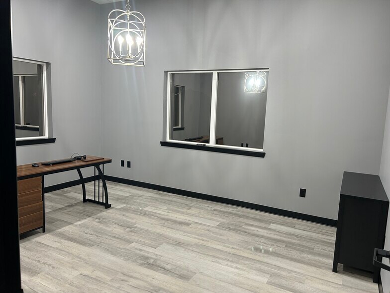 More Photos Of 3903 98th St, Lubbock Medical For Lease