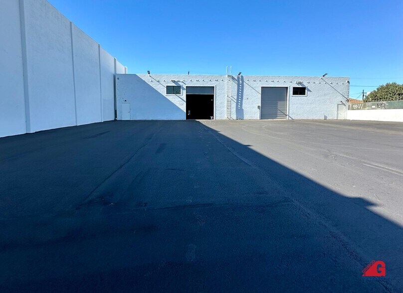 More Photos Of 6846 Lankershim Blvd, North Hollywood Warehouse For Lease