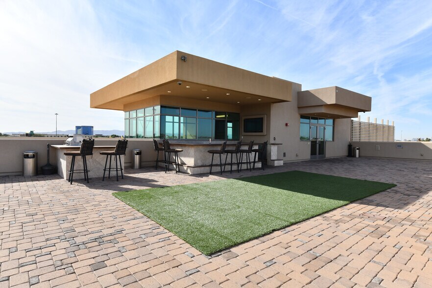 More Photos Of 1048 N 44th St, Phoenix Office For Lease