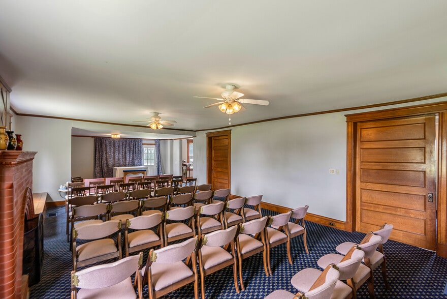 More Photos Of 2665 Boston Tpke, Coventry Funeral Home For Sale