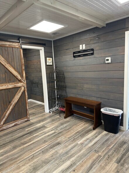 More Photos Of 904 Pine Ave, Eufaula Warehouse For Sale