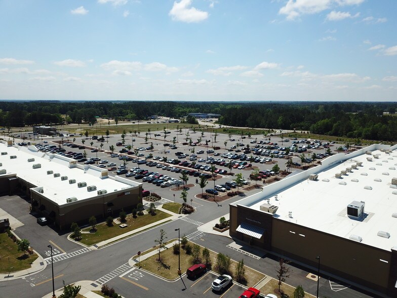 More Photos Of 2800 Gillespie St, Fayetteville General Retail For Sale