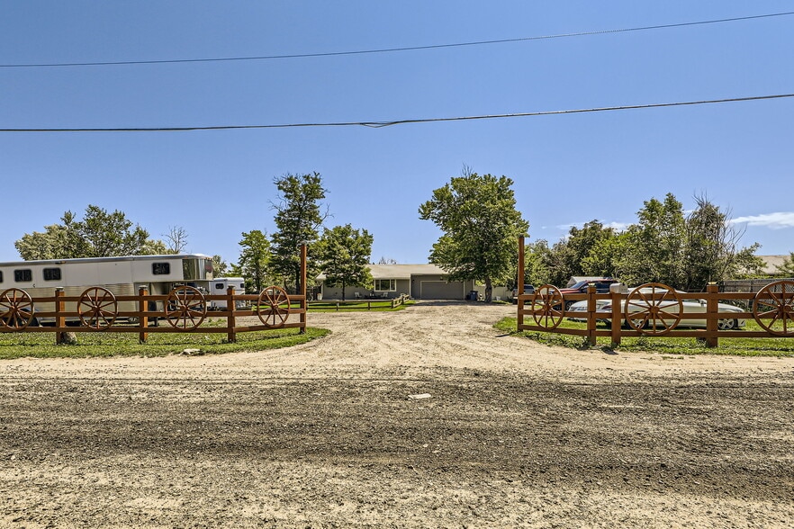 More Photos Of 8690 Verbena St, Commerce City Warehouse For Sale