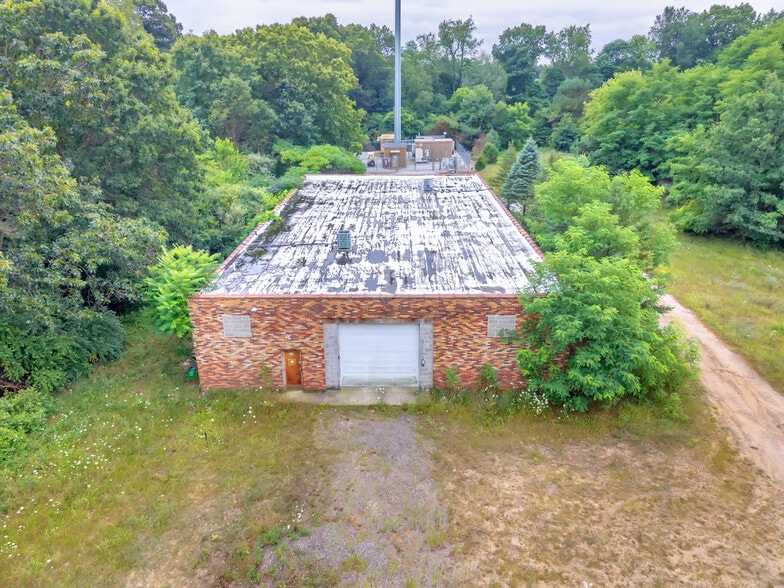 More Photos Of 21736 Bedford Rd N, Battle Creek Industrial For Sale