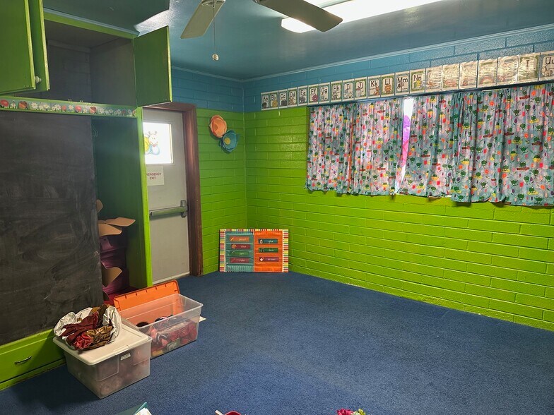 More Photos Of 2100 E Lambert Rd, La Habra Contractor Storage Yard For Sale