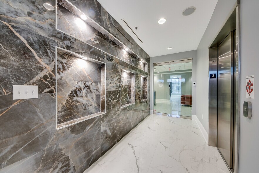 More Photos Of 2700 N Berkeley Lake Rd, Duluth Office For Sale