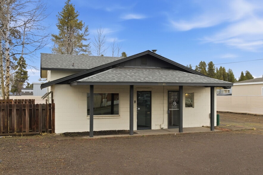 More Photos Of 16440 Finley Butte Rd, La Pine Office For Sale