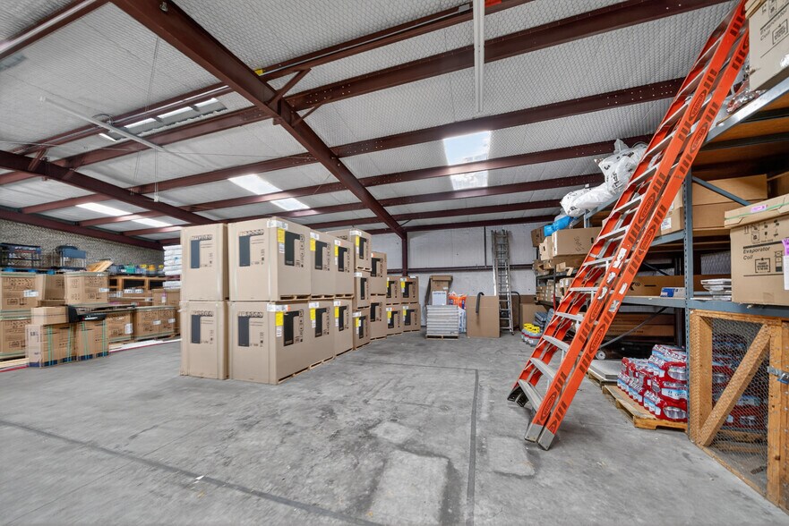 More Photos Of 3484 FM 2813, Flint Warehouse For Sale
