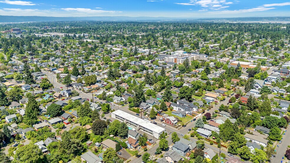 More Photos Of 7606-7720 E Burnside St, Portland Apartments For Sale