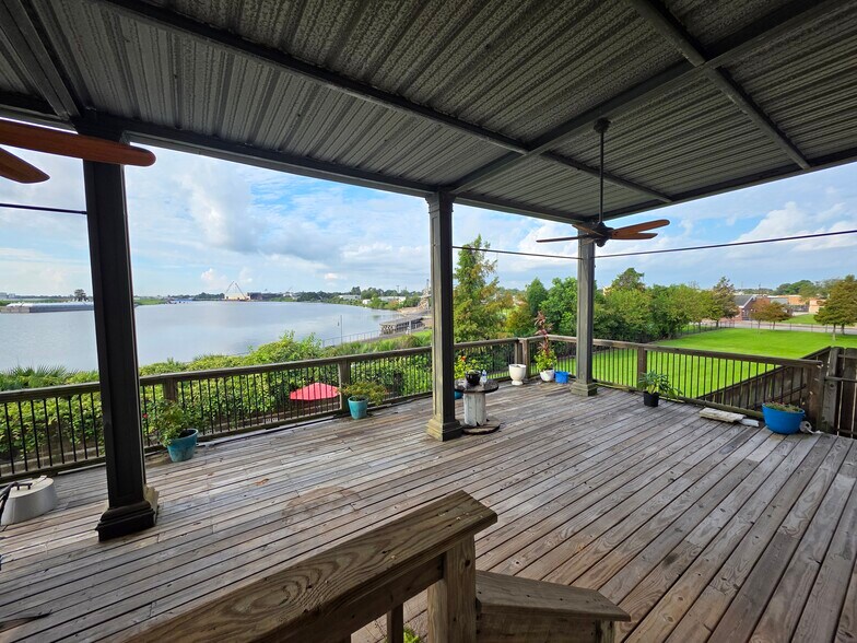More Photos Of 501 W Front St, Orange Office For Sale