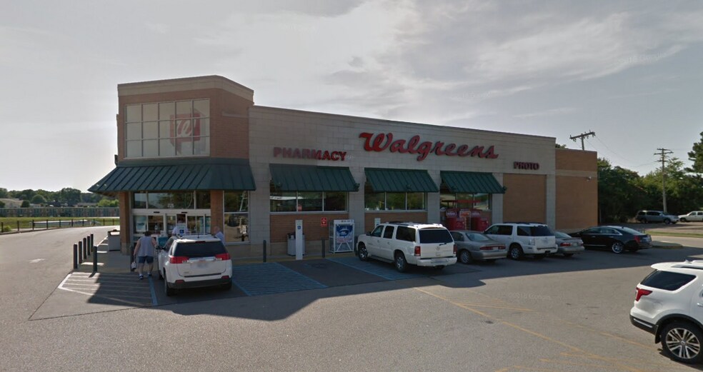 Primary Photo Of 225 State Highway 30 W, New Albany General Retail For Sale