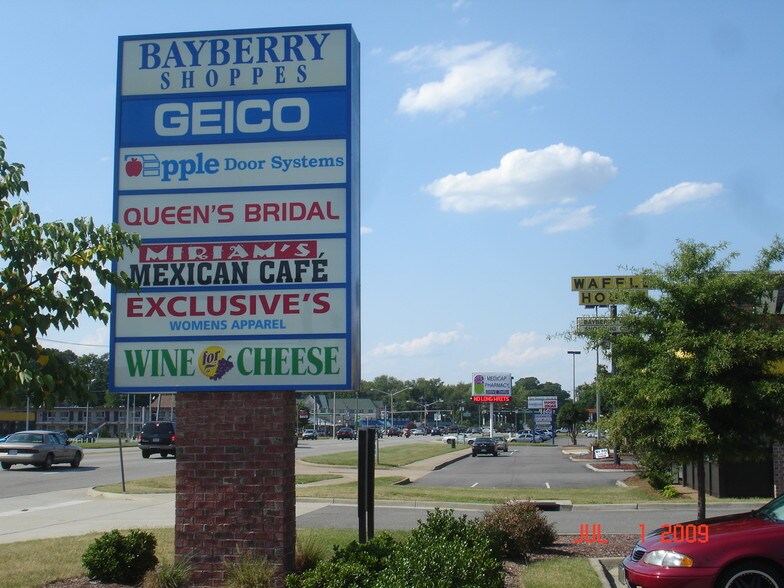 More Photos Of 954 J Clyde Morris Blvd, Newport News Storefront For Lease