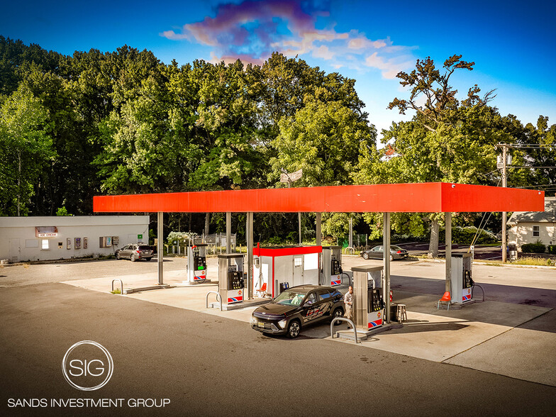 Primary Photo Of 207 N Broadway, Pennsville Service Station For Sale