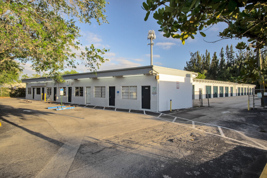 Primary Photo Of 4202-4214 Peters Rd, Fort Lauderdale Unknown For Lease