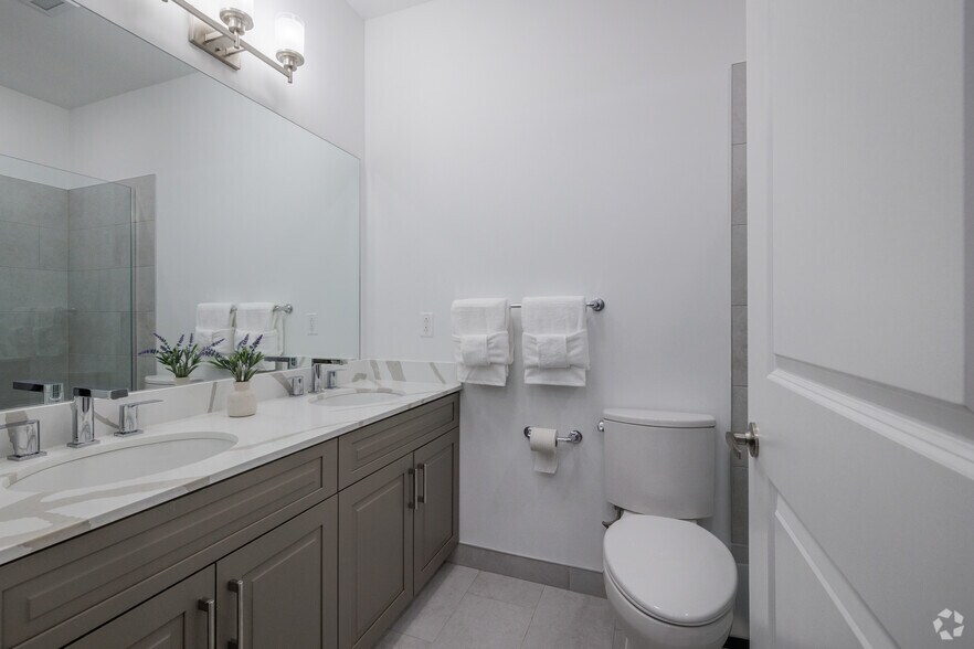 More Photos Of 110 Bergen Tpke, Little Ferry Apartments For Lease