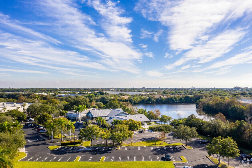 More Photos Of 2600 Quantum Blvd, Boynton Beach Office For Lease