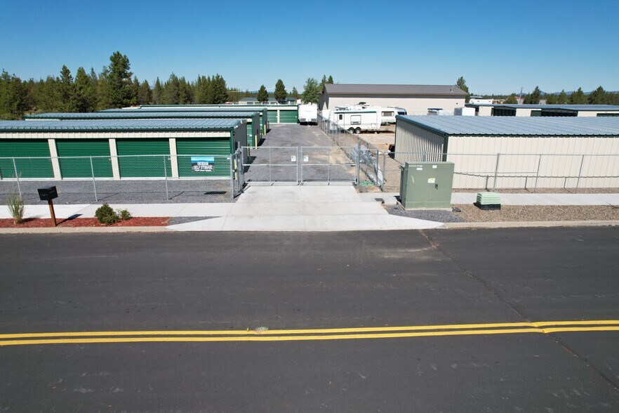 More Photos Of 16680 Box Way, La Pine Self Storage For Sale