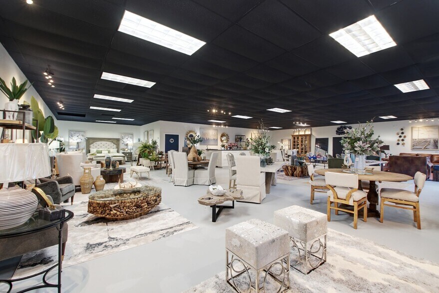 More Photos Of , Wimberley General Retail For Sale