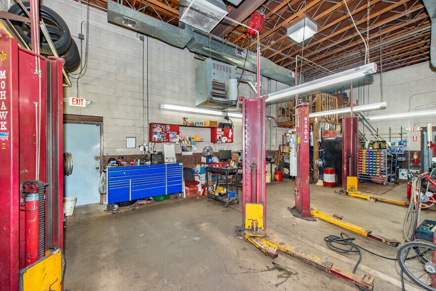 More Photos Of 209 S Maple Ave, Ridgewood Auto Repair For Sale