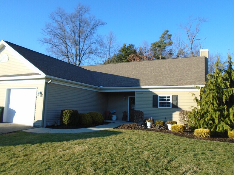 More Photos Of 11 Alisha Ln, Columbiana Apartments For Sale