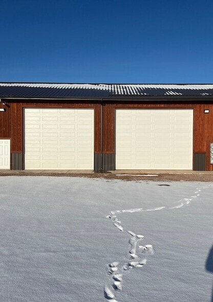 More Photos Of 13255 Tl Pl, Piedmont Warehouse For Lease