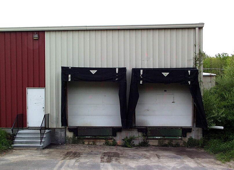 More Photos Of 6 Benson Rd, Oxford Warehouse For Sale